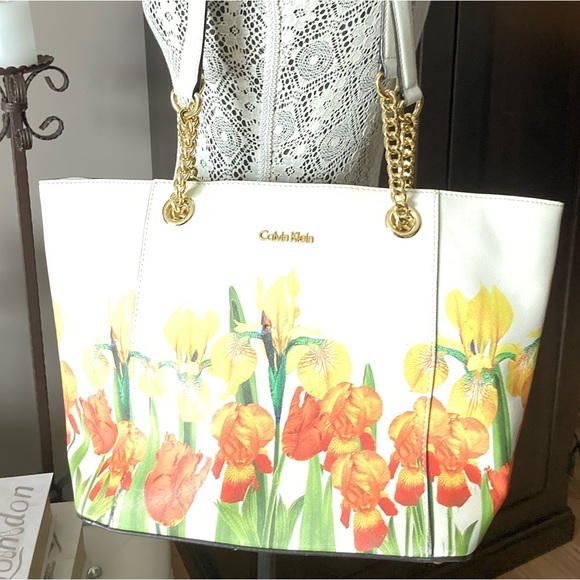 Calvin Klein Handbags - Calvin Klein Springtime Bag - EUC
